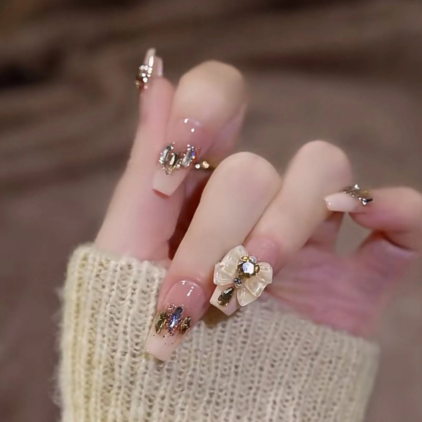 Droped Diamond - Artificial Nails
